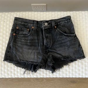 Levi black jean shorts